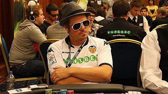 Jussi Heikelä Unibet Open pokeriturnauksessa Prahassa. Kuva: MTV3.
