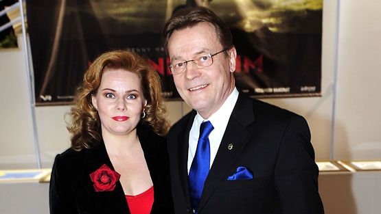 Nina ja Timo T.A. Mikkonen (Kuva: Heikki Saukkomaa/Lehtikuva)