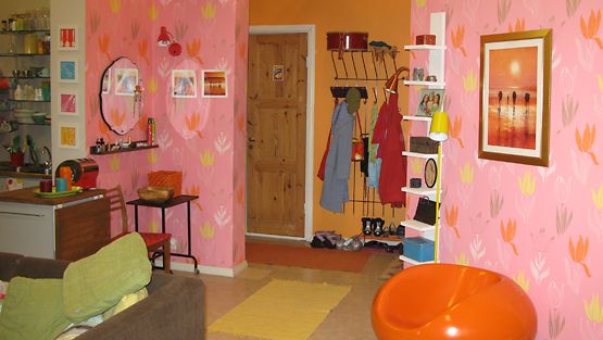 Jennin huoneesta löytyy monia eri värejä. 