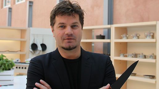 Tobias Wandrup on suunnitellut Fiskarsille veitsiä jo 1990-luvulla
