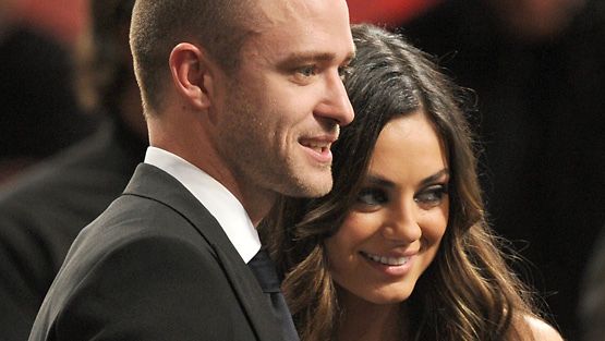 Friends With Benefits -elokuvan vastanäyttelijäpari Justin Timberlake ja Mila Kunis vuoden 2011 Screen Actors Guild Awards -gaalassa.