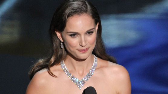 Natalie Portman Oscar-gaalassa 2012