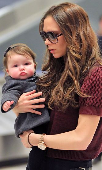 Victoria Beckham ja 7 kuukautta vanha Harper-tytär