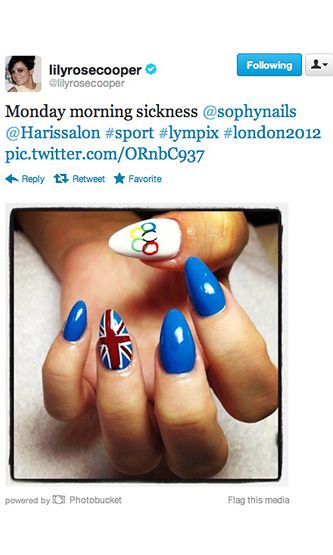 Lily Allenin kynnet Lontoon 2012 Olympialaisten henkeen. Nainen jakoi kuvan Twitteriin.