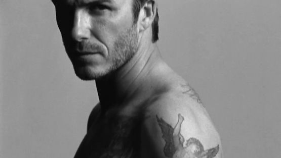 Jalkapalloilija David Beckham alusvaatemallistonsa mainoksessa