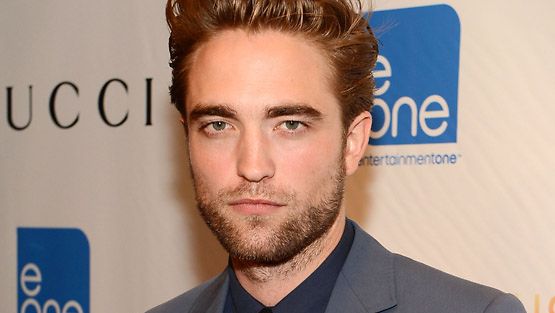 2012 elokuu: Robert Pattinson Cosmopolis-elokuvan ensi-illassa New Yorkissa.