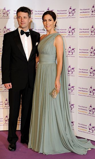 Marraskuu 2011: Tanskan kruununperijä prinssi Frederik ja puolisonsa prinsessa Mary vierailevat Australiassa prinsessan synnyinmaassa.