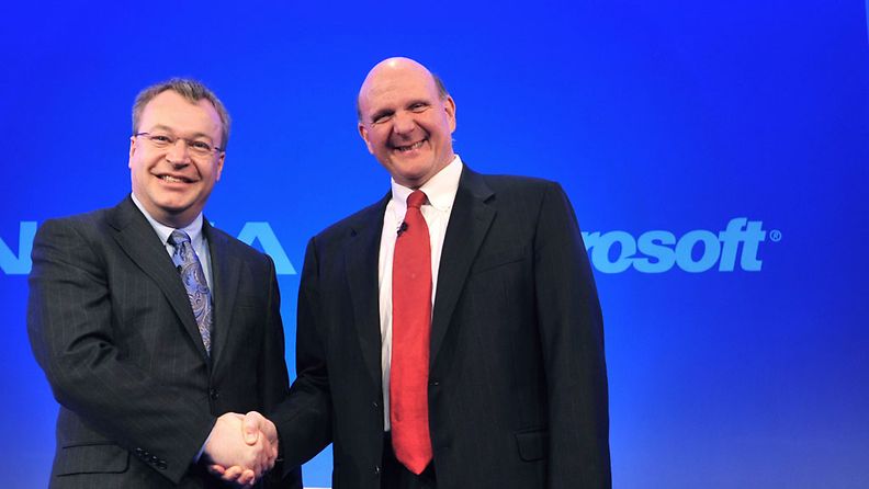 Nokian johtaja Stephen Elop ja Microsoftin johtaja Steve Ballmer Lontoossa 2011.