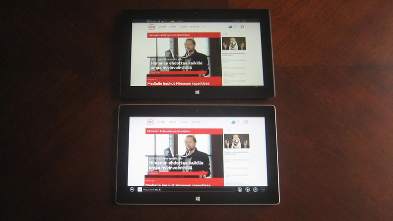 Surface Pro 2 (ylempi) ja Surface 2