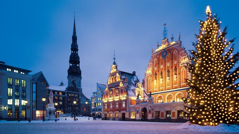 Riga at Christmas timeLeons Balodis.jpg (1)
