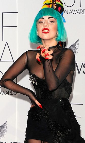 Lady Gaga Fashion Awardeissa 2011.