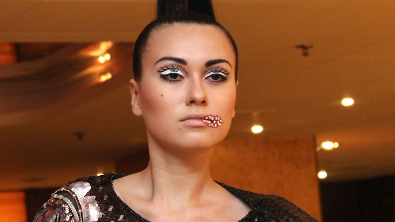 Pretty Scary Hair & Make up Couture Show: Polina Hiekkala