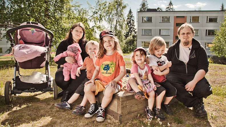 Johanna (sylissä Vanille), Kristofer, Alex, Sarafina, Maksimus ja Marko Eteläniemi.