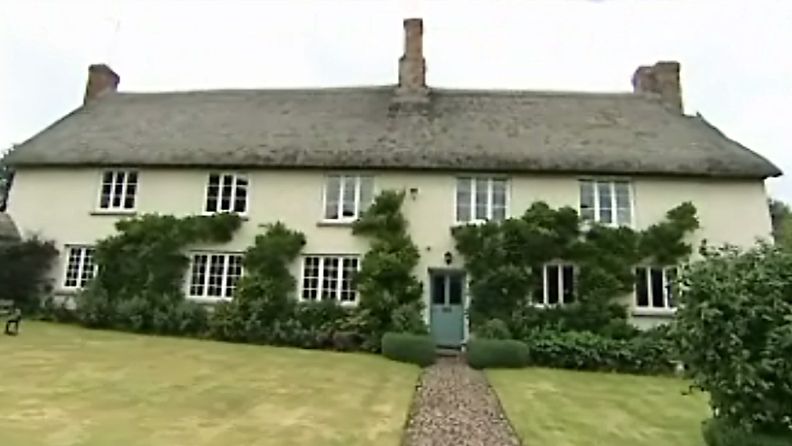 Britannian kauneimmat kodit: Olkikattoiset kaunottaret
