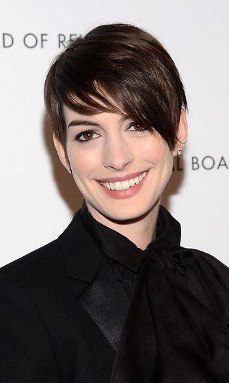 8.1.2013: Anne Hathaway National Board Of Review Awards -gaalassa.