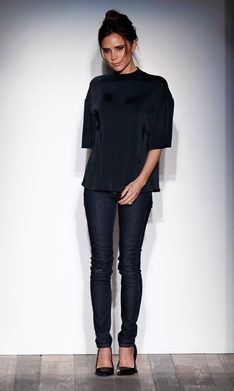10.2.2013: Victoria Beckham New Yorkin muotiviikolla.