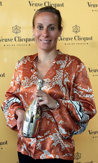 Markkinointiyritys Marketing Clinicin toimitusjohtaja Catharina Stackelberg palkittiin vuoden 2013 Veuve Clicquot Business Woman Awardilla.