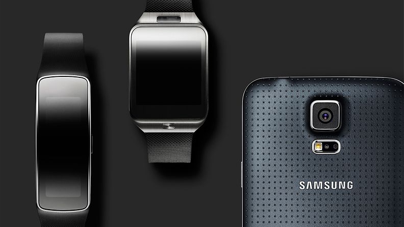 Samsung Galaxy S5, Gear 2 -älykello ja Gear Fit-ranneke
