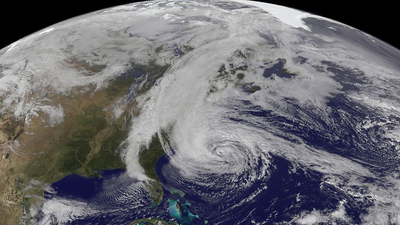 Jättimyrsky Sandyn vaikutusalue on poikkeuksellisen laaja. Kuva NASA