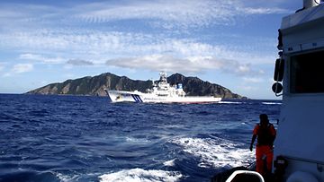 Japanin rannikkovartioston alus vartioi kiistanalaista Diaoyun saarta.