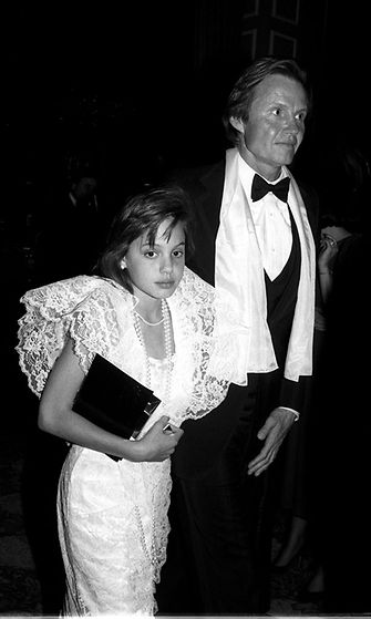 Angelina Jolie ja  Jon Voight vuonna 1986