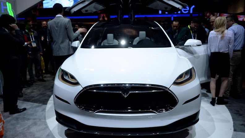 Tesla Model X:n keulailme on vihainen.