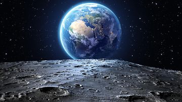 kuu ja maapallo avaruus