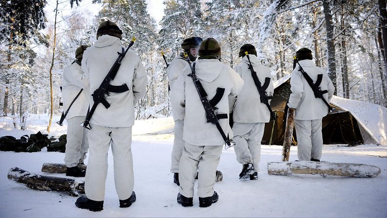 Varusmiehet varusmies armeija intti talvi puolustusvoimat