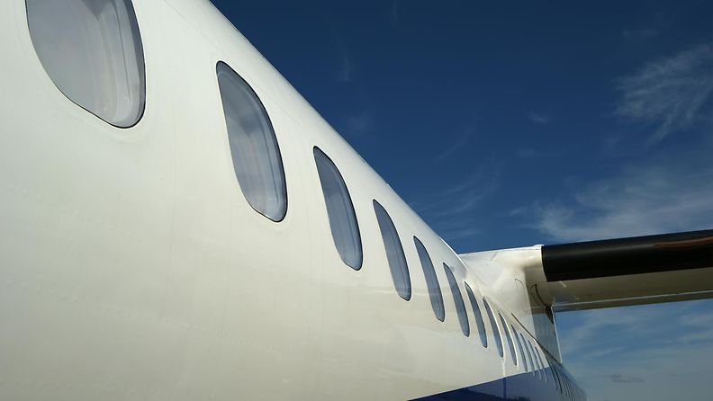 lentokoneen ikkunat
