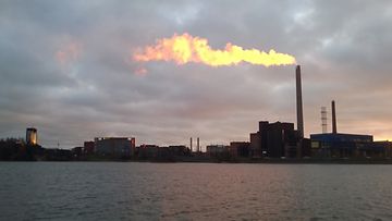 Ilmasto ilmastonmuutos saasteet saastuttaminen salmisaaren voimalaitos energia hiilivoima voimala