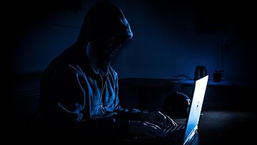AOP Hakkeri hakkerointi tietomurto tietoturva 1.03738940 (2)