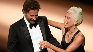 Lady Gaga ja Bradley Cooper Oscar-gaalassa 24.2.2019