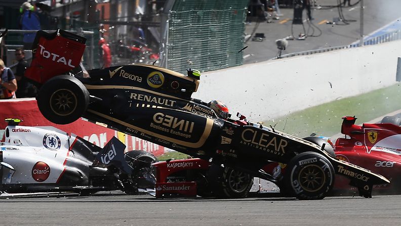 Romain Grosjean aiheutti lähtökolarin Spassa
