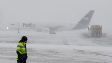 AOP finavia kiitotie lumi talvi lentokenttä