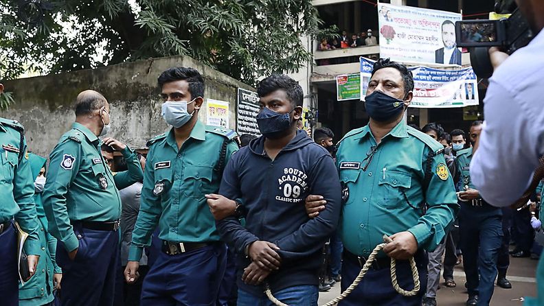 LK: Bangladesh, 20 yliopisto-opiskelijaa sai kuolemantuomion