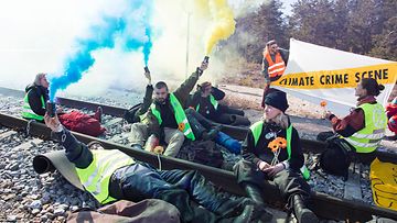 Elokapina & Greenpeace 12.4.2022 Hanko hiilijuna pysäytys 14