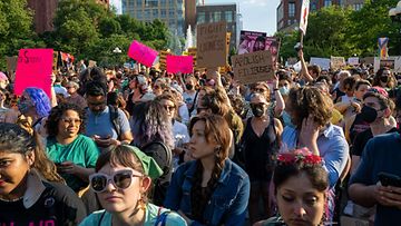 Aborttioikeutta puolustavia mielenosoittajia New Yorkissa kesäkuussa 2022 LK 2.7.2022