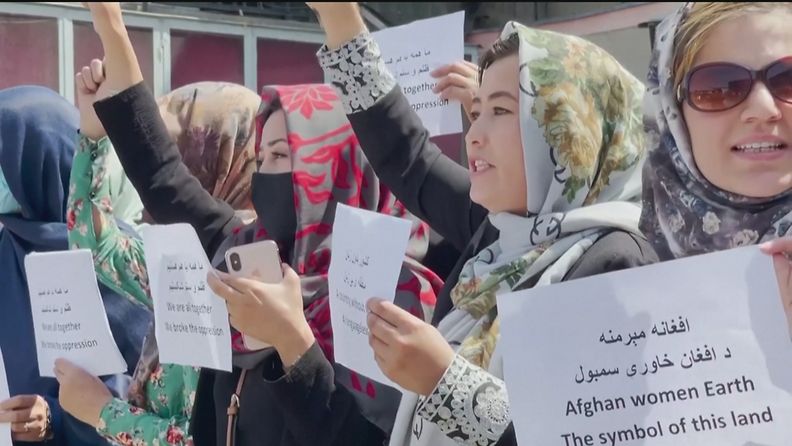 Afganistan naiset mielenosoitus