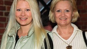Linda Lampenius ja äitinsä Ulla Eklund. (Kuva: Sari Gustafsson/Lehtikuva)